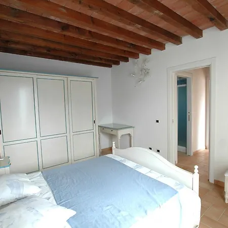 度假居 Villaggio Di Mezzo Ortano